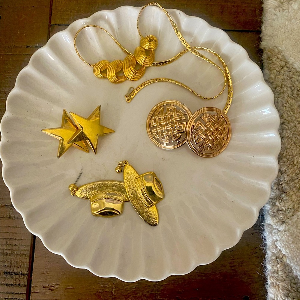 Gold Jewelry Bundle- Vintage Pieces